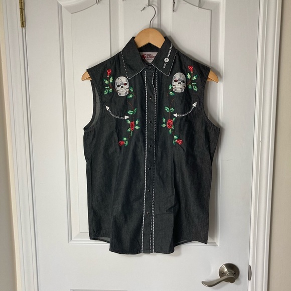 Riley & McCormick Sleeveless Western Shirt - Picture 1 of 7